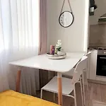 Lejlighed Modern In Delijorgji Near Center Tirana