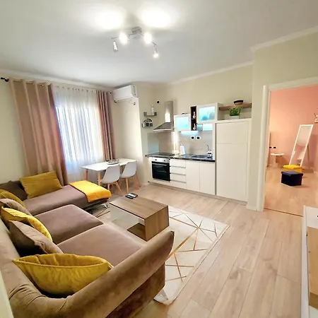 Daire Modern In Delijorgji Near Center Tiran