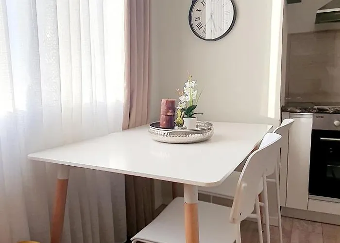 Daire Modern In Delijorgji Near Center Tiran